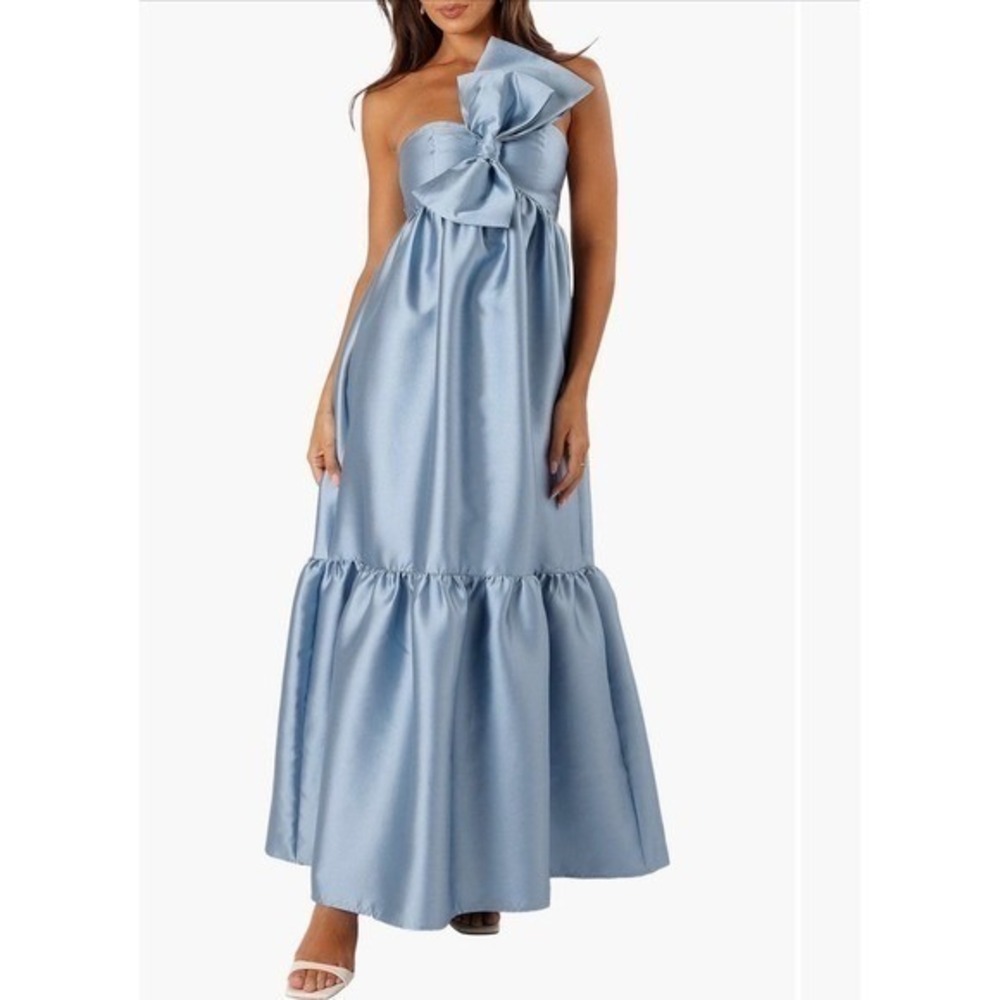 Petal & Pup Bettina One Shoulder Bow Maxi Light Blue Satin Tiered Ruffle
 L